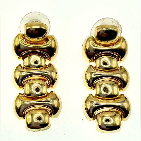 3 for $30 Vintage Gold Tone Linked Dangling Pierced Earrings - Picture 6 of 7